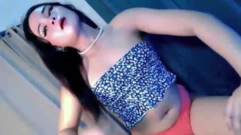 kwen online show from 10-15-25, 01:28