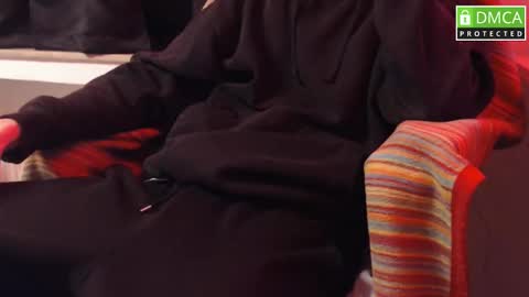 maybe Phil  online show from 12-21-25, 07:32