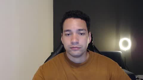 Snapshot of secretboy5000 chatting on 01-20-25, 01:39 Jex online show from 01-20-25, 01:39