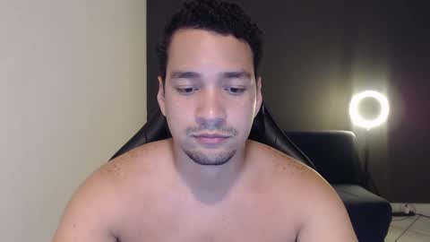 Snapshot of secretboy5000 chatting on 01-26-25, 03:27 Jex online show from 01-26-25, 03:27