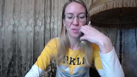 Snapshot of secretcandy222 chatting on 02-01-25, 07:15 secretcandy222 online show from 02-01-25, 07:15