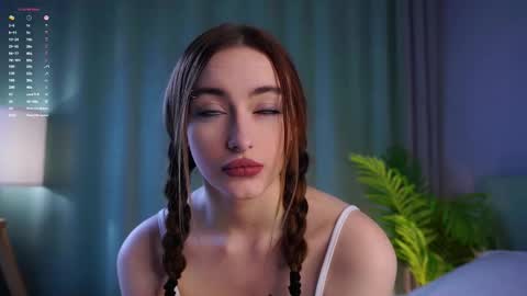 Snapshot of secrethustle chatting on 02-16-26, 01:51 Lily online show from 02-16-26, 01:51