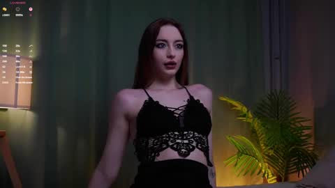 Snapshot of secrethustle chatting on 02-28-26, 02:18 Lily online show from 02-28-26, 02:18