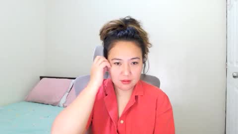 Snapshot of secretlover010101 chatting on 03-04-25, 02:27 MILAN online show from 03-04-25, 02:27