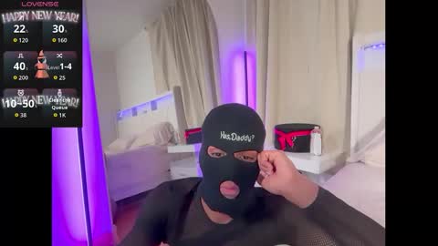 Snapshot of secretos_xxx chatting on 10-31-25, 09:27 secretos_xxx online show from 10-31-25, 09:27