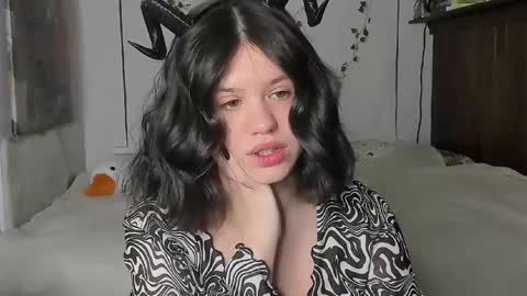Anna online show from 02-21-25, 12:05