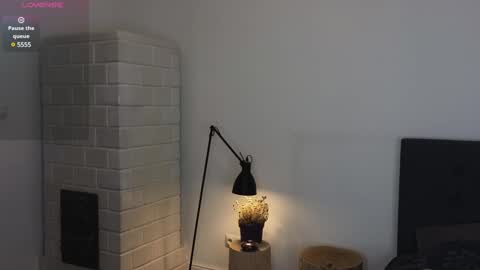 Snapshot of seduced_by_sara chatting on 12-21-24, 08:54 Sara online show from 12-21-24, 08:54