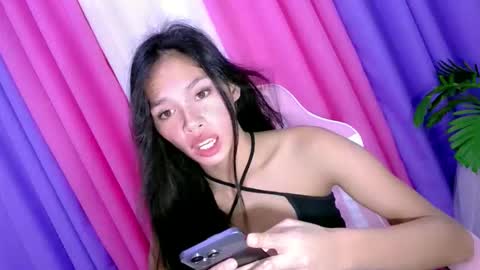 Snapshot of seducive_allea chatting on 10-28-25, 01:20 seducive_allea online show from 10-28-25, 01:20