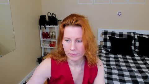 seductive_foxy_ online show from 02-05-26, 05:06
