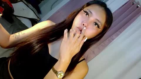 Im shy online show from 12-22-25, 03:53