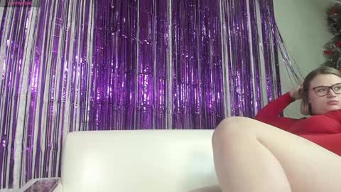 seductive_she_wolf online show from 01-06-25, 03:29