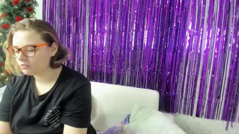 seductive_she_wolf online show from 01-11-25, 08:22