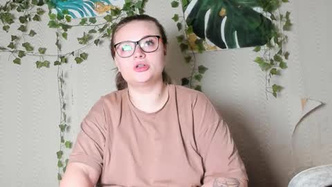 seductive_she_wolf online show from 10-06-25, 04:59