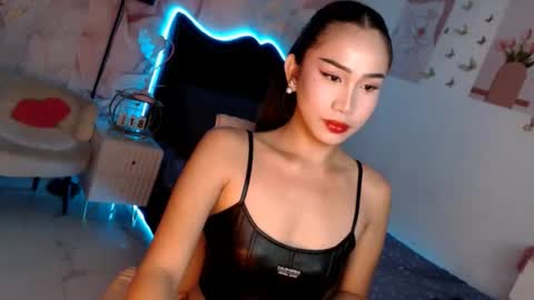 Vanessa online show from 11-17-25, 10:37