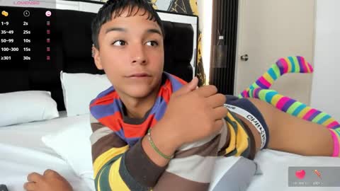 Snapshot of seductivo_jr chatting on 10-17-25, 03:10 seductivo online show from 10-17-25, 03:10