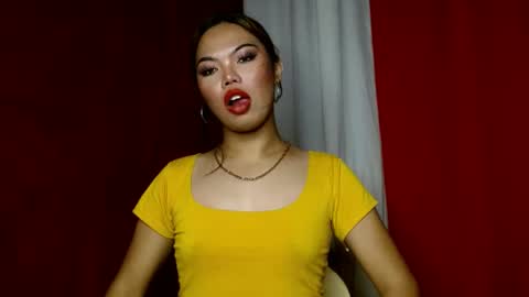 Snapshot of seductress_lust chatting on 02-05-25, 11:34 cassie online show from 02-05-25, 11:34