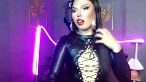 cassie online show from 10-20-25, 12:05