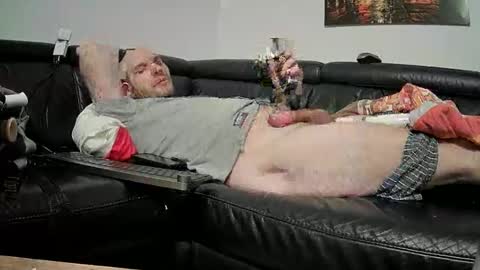 Sebastian online show from 02-19-25, 06:00