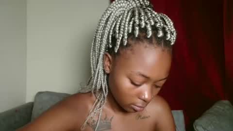 seexy_swiry online show from 03-04-25, 03:00