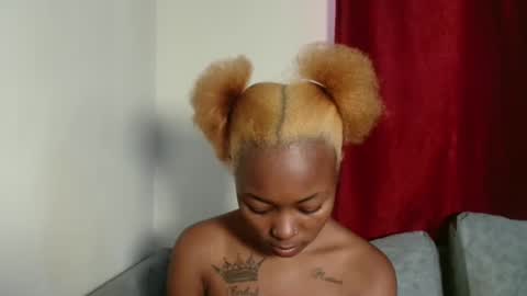 seexy_swiry online show from 03-07-25, 09:18