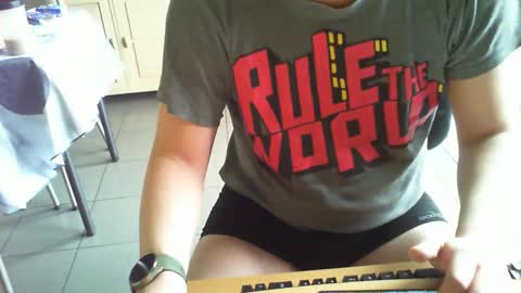 Snapshot of seksybeest123 chatting on 11-11-25, 11:21 wout online show from 11-11-25, 11:21