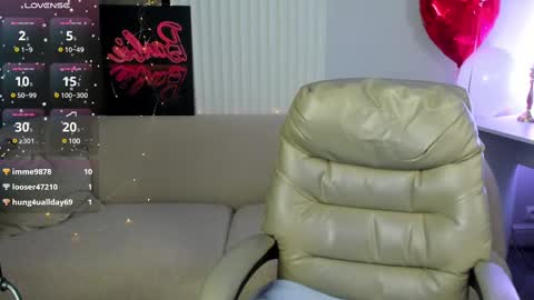 Selena online show from 03-11-25, 03:59