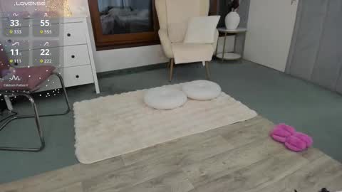 Selena online show from 02-24-26, 07:28