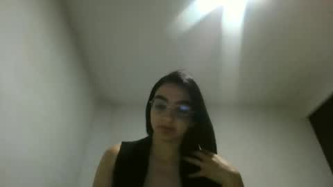 Snapshot of selena_rous chatting on 11-25-25, 05:13 Selena Rous online show from 11-25-25, 05:13