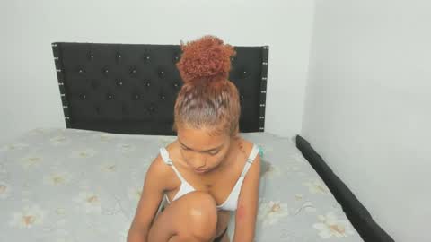 selena_sexi1 online show from 09-14-25, 03:00