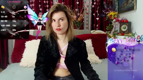 Snapshot of selena_sweetie chatting on 02-13-25, 12:43 Selena online show from 02-13-25, 12:43