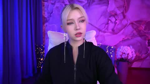 Snapshot of selenairis chatting on 10-03-25, 06:43 selenairis online show from 10-03-25, 06:43