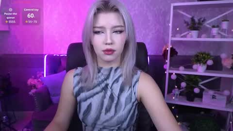 Snapshot of selenairis chatting on 10-12-25, 07:29 selenairis online show from 10-12-25, 07:29