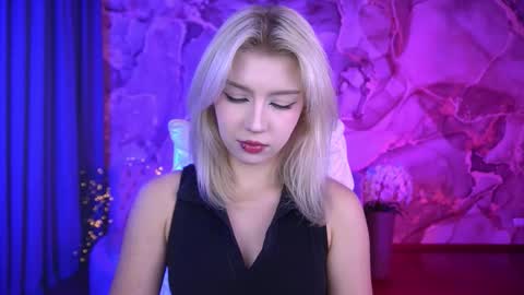 Snapshot of selenairis chatting on 10-21-25, 09:37 selenairis online show from 10-21-25, 09:37