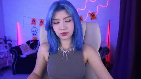 Snapshot of selenairis chatting on 10-31-25, 09:05 selenairis online show from 10-31-25, 09:05