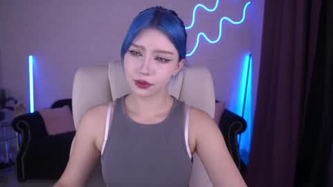 Snapshot of selenairis chatting on 11-19-25, 09:37 selenairis online show from 11-19-25, 09:37