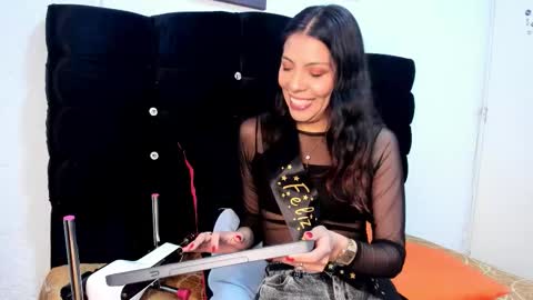 Selena online show from 02-02-26, 11:03