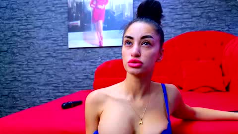 Selena Noir online show from 10-15-25, 04:45