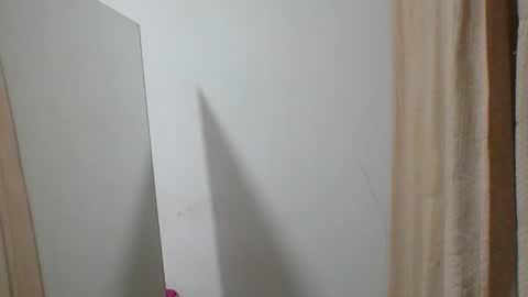 Snapshot of selene_azahar chatting on 10-01-25, 02:17 selene online show from 10-01-25, 02:17