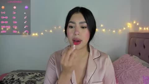 Snapshot of selene_e chatting on 02-05-26, 10:53 Karol. online show from 02-05-26, 10:53