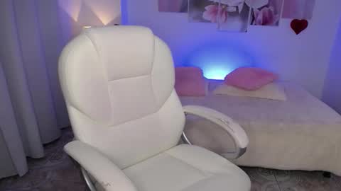 selene_rouse_ online show from 02-20-26, 10:54