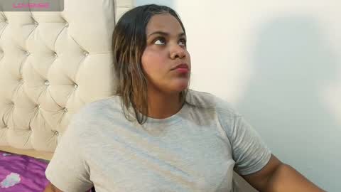 Snapshot of selene_zafiro chatting on 10-02-25, 10:17 selene_zafiro online show from 10-02-25, 10:17