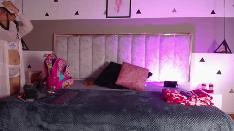 Selene online show from 10-21-25, 11:22