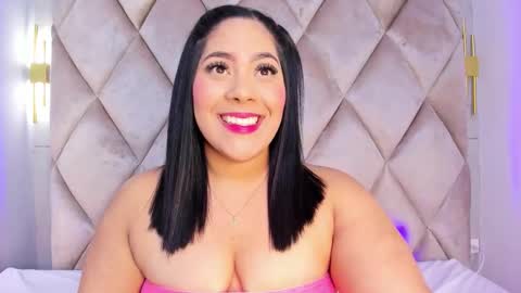 Snapshot of selenefox_ chatting on 10-10-25, 12:04 Selene online show from 10-10-25, 12:04
