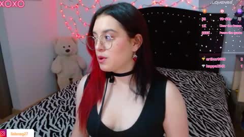 Snapshot of seleneg chatting on 09-11-25, 04:56 Selene G online show from 09-11-25, 04:56