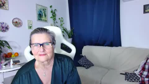 Selenna online show from 01-18-26, 06:44