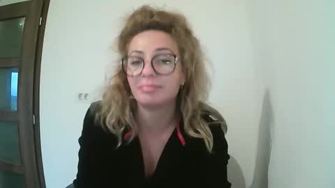 Selenna online show from 10-01-25, 01:50