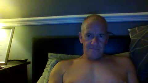 selfsucker28772 online show from 10-01-25, 10:49