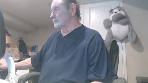 selkie2s online show from 10-04-25, 06:50