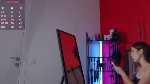 Snapshot of sellashine chatting on 11-28-25, 01:41 Nicole online show from 11-28-25, 01:41