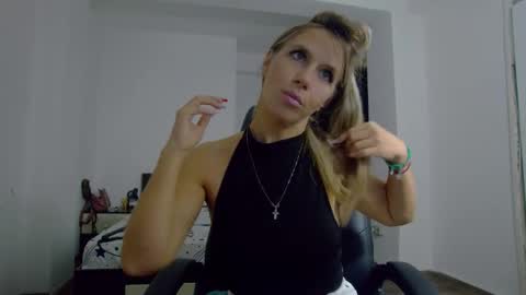 sellena_angel online show from 10-19-25, 03:34